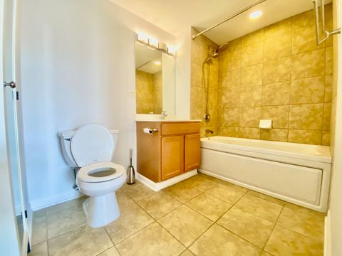 Tiny photo for 3000 S WENTWORTH Avenue #4B, Chicago, IL 60616 (MLS # 12539032)