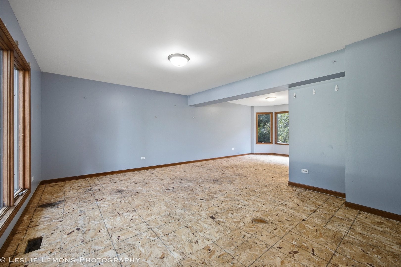 745 JAMESTOWNE Court
