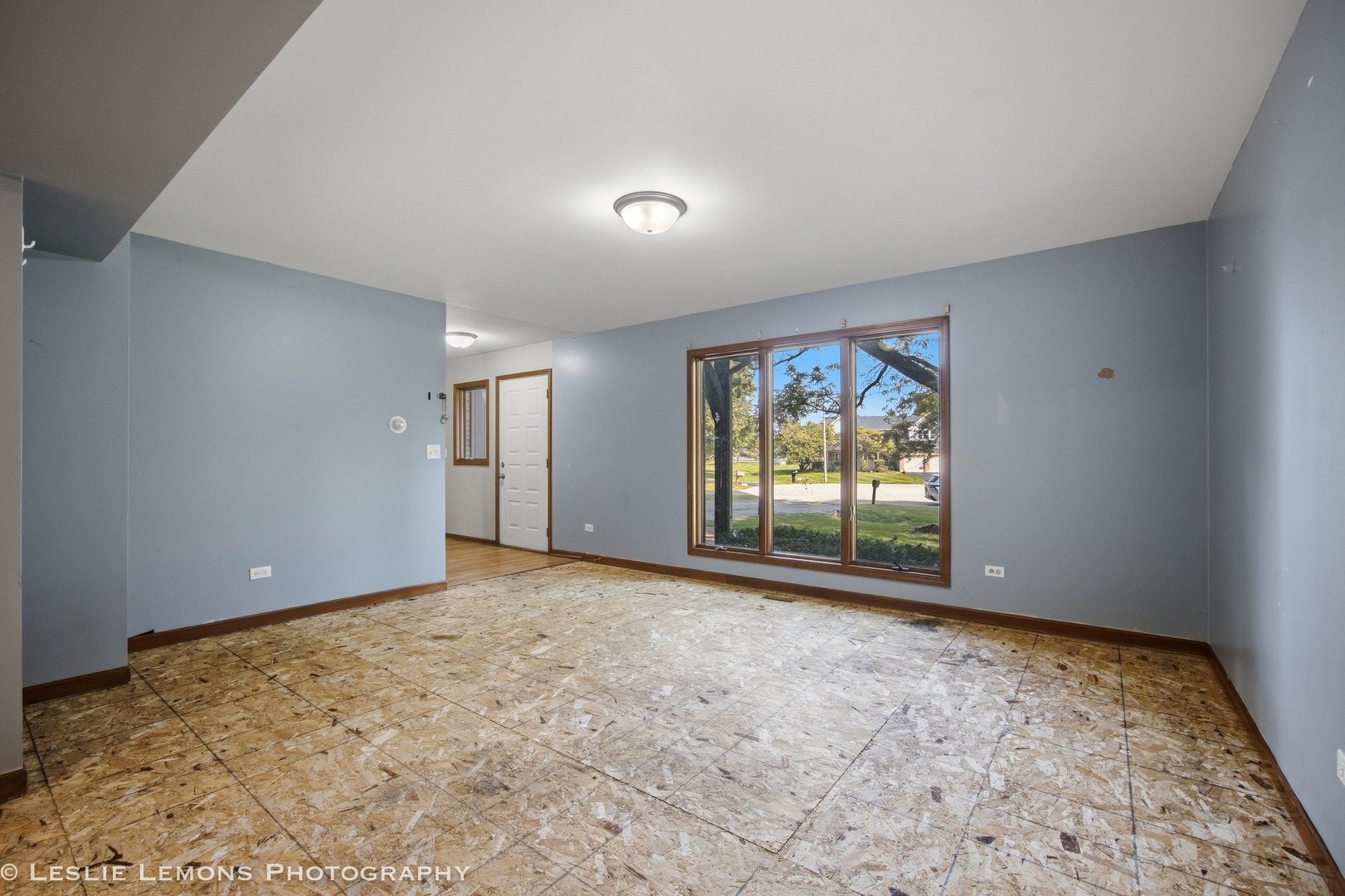 745 JAMESTOWNE Court