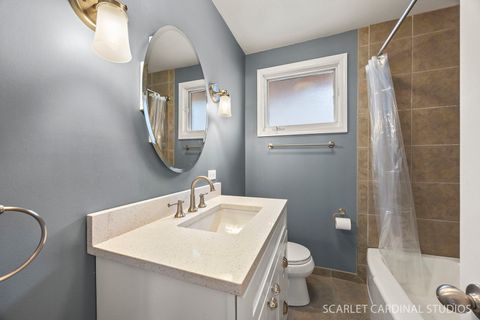 Tiny photo for 882 Hillside Avenue, Glen Ellyn, IL 60137 (MLS # 12564825)