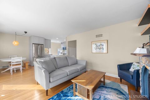 Tiny photo for 882 Hillside Avenue, Glen Ellyn, IL 60137 (MLS # 12564825)