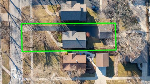 Tiny photo for 882 Hillside Avenue, Glen Ellyn, IL 60137 (MLS # 12564825)