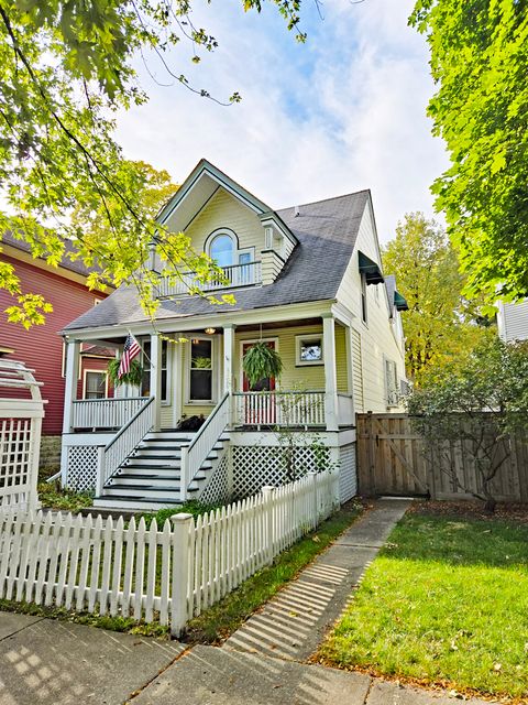 Tiny photo for 4106 N Avers Avenue, Chicago, IL 60618 (MLS # 12492617)