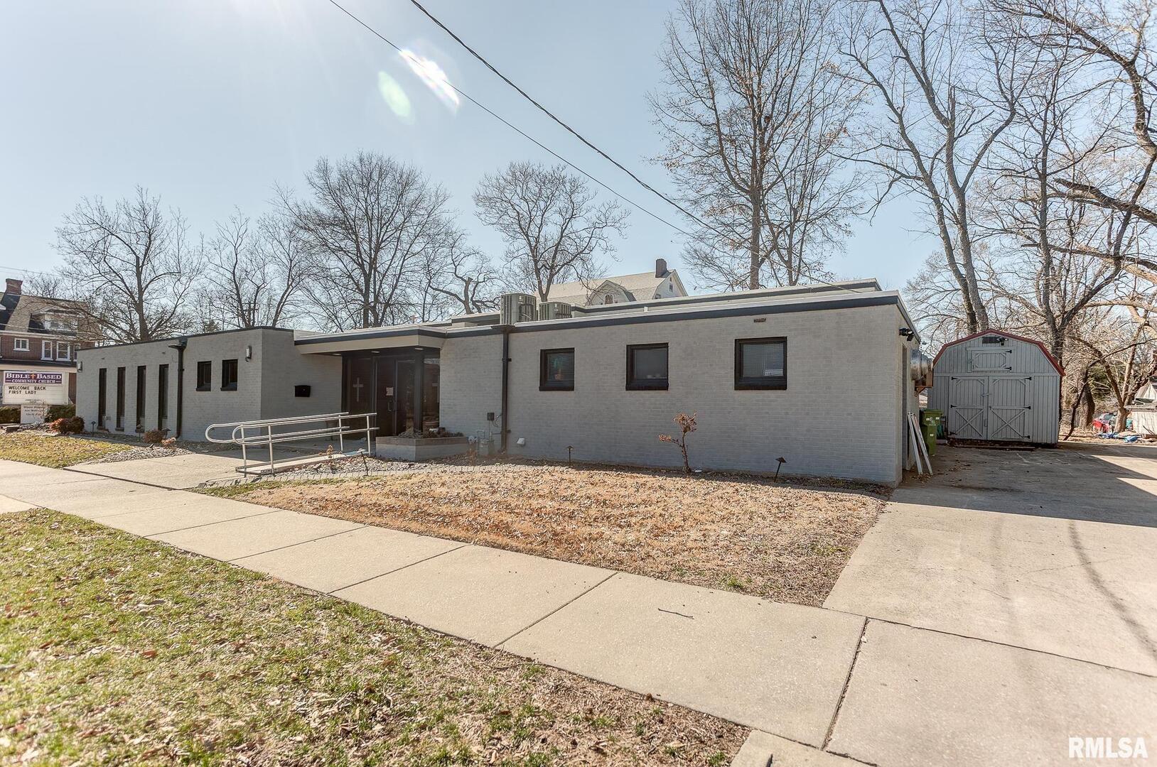 104 N PINE Street