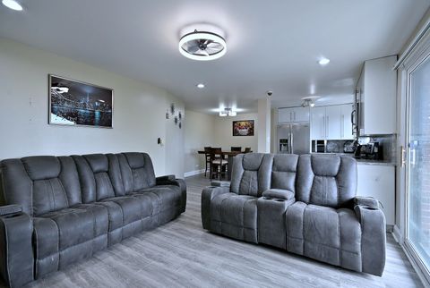 Tiny photo for 2325 N Neva Avenue #401B, Chicago, IL 60707 (MLS # 12689041)