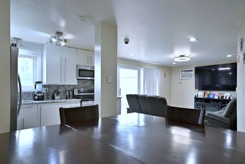 Tiny photo for 2325 N Neva Avenue #401B, Chicago, IL 60707 (MLS # 12689041)
