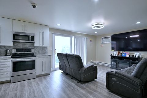 Tiny photo for 2325 N Neva Avenue #401B, Chicago, IL 60707 (MLS # 12689041)