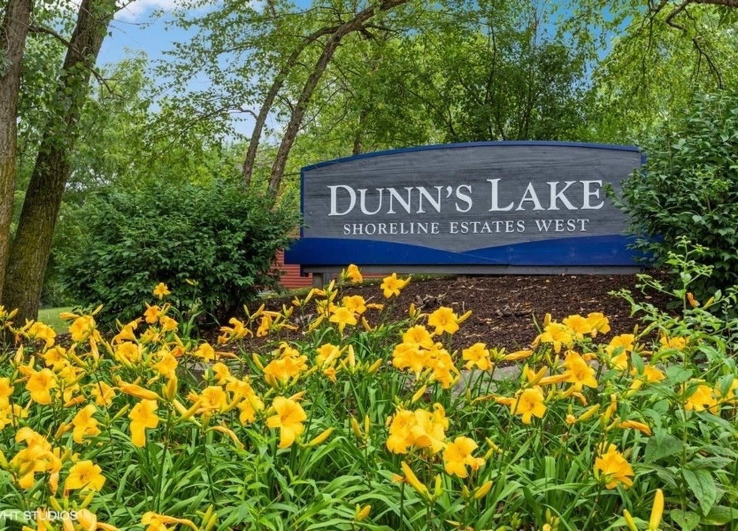 1182 Deerpath Court