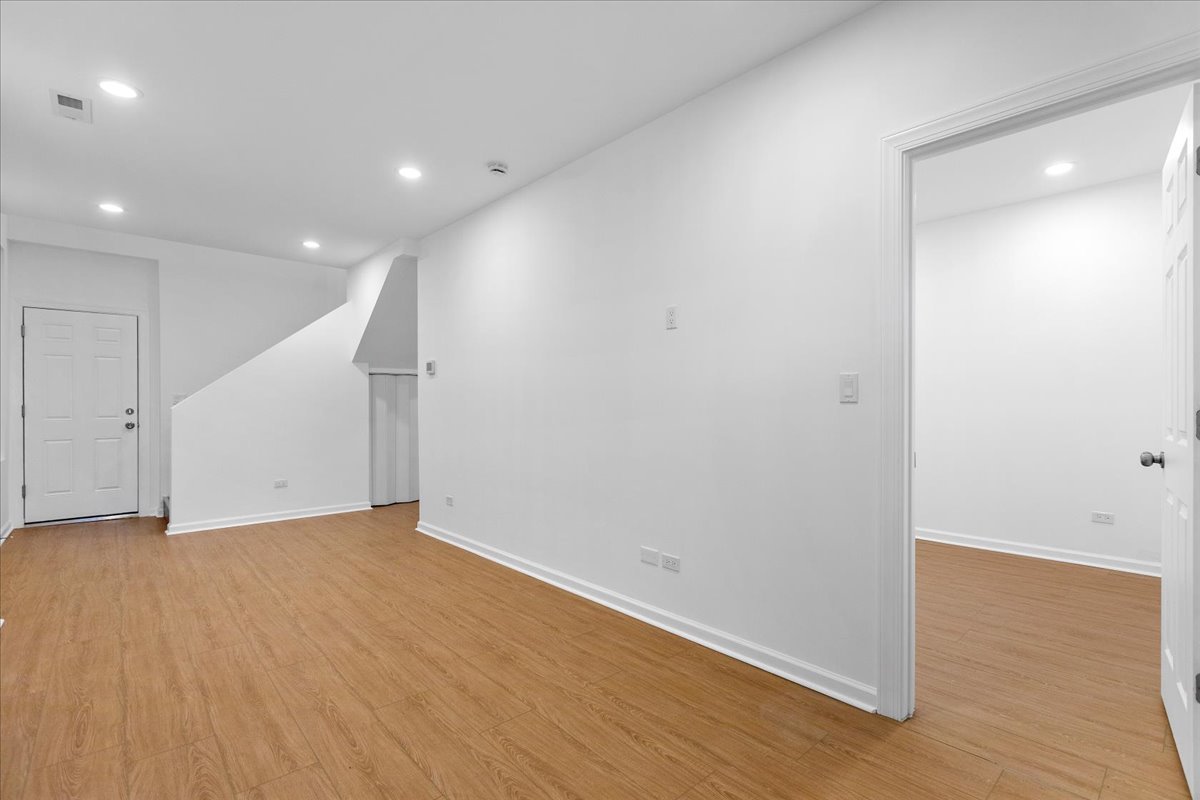 1313 W Chicago Avenue 3S