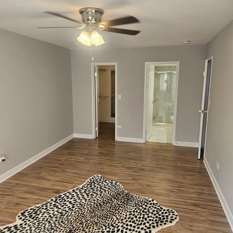 Tiny photo for 1717 W CRYSTAL Lane #310, Mount Prospect, IL 60056 (MLS # 12621557)