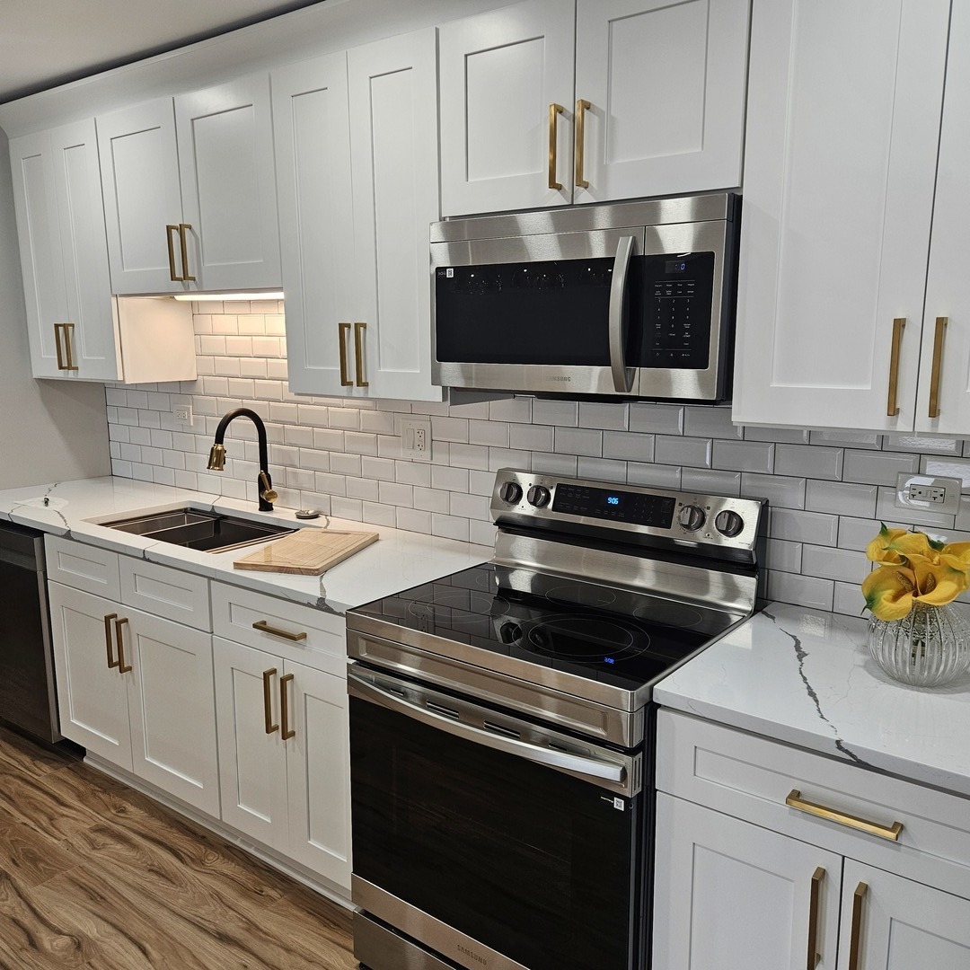 1717 W CRYSTAL Lane 310