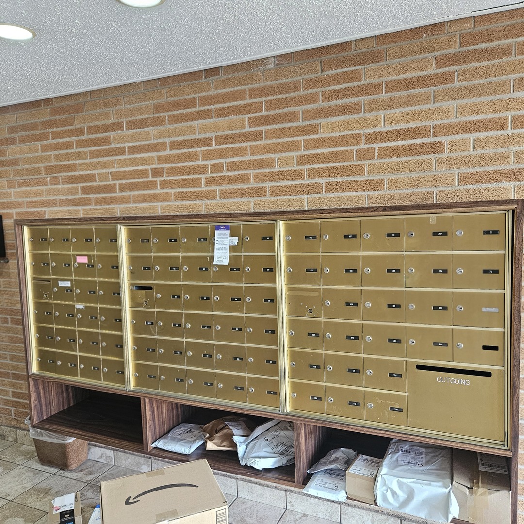 1717 W CRYSTAL Lane 310