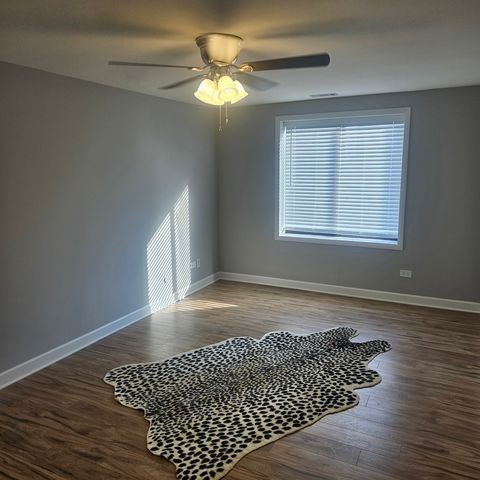 Tiny photo for 1717 W CRYSTAL Lane #310, Mount Prospect, IL 60056 (MLS # 12621557)