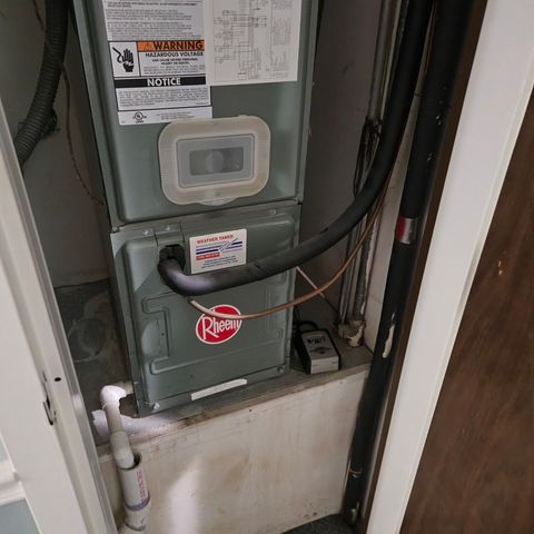 Tiny photo for 1717 W CRYSTAL Lane #310, Mount Prospect, IL 60056 (MLS # 12621557)