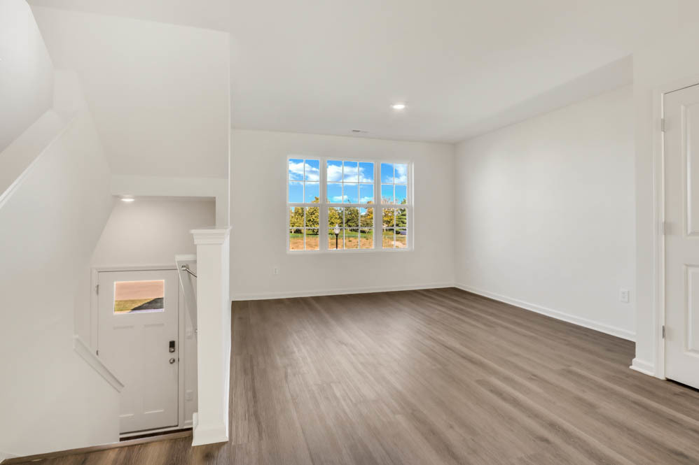 6550 Linden Trail B