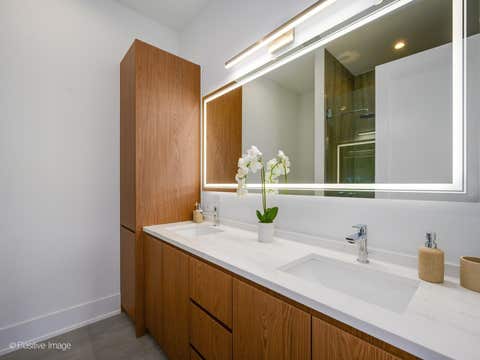 Tiny photo for 515 W Elm Street #302, Chicago, IL 60610 (MLS # 12738396)