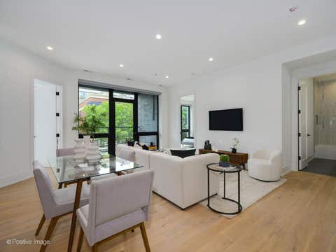 Tiny photo for 515 W Elm Street #302, Chicago, IL 60610 (MLS # 12738396)