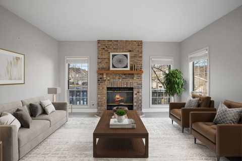 Tiny photo for 537 W Parkside Drive, Palatine, IL 60067 (MLS # 12621249)