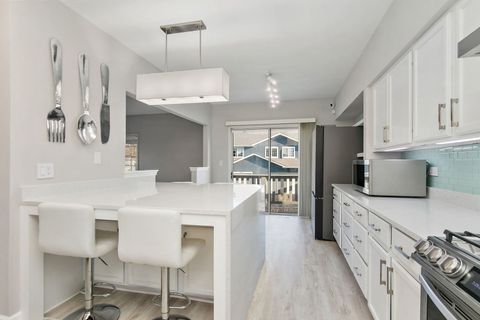 Tiny photo for 537 W Parkside Drive, Palatine, IL 60067 (MLS # 12621249)