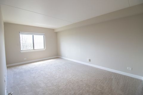 Tiny photo for Willowbrook, IL 60527 (MLS # 12629414)