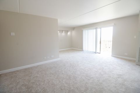Tiny photo for Willowbrook, IL 60527 (MLS # 12629414)