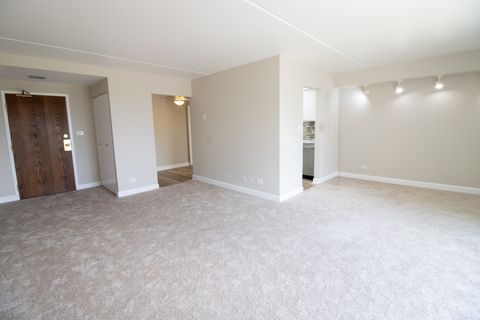 Tiny photo for Willowbrook, IL 60527 (MLS # 12629414)