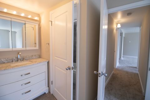 Tiny photo for Willowbrook, IL 60527 (MLS # 12629414)