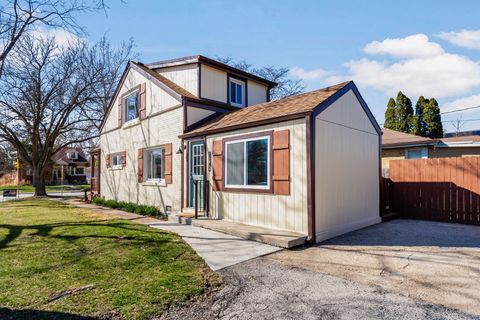 Tiny photo for 2945 Vernon Avenue, Brookfield, IL 60513 (MLS # 12601442)