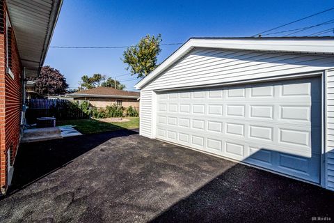 Tiny photo for 5300 Oakdale Drive, Oak Lawn, IL 60453 (MLS # 12490648)