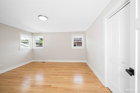 Tiny photo for 5300 Oakdale Drive, Oak Lawn, IL 60453 (MLS # 12490648)
