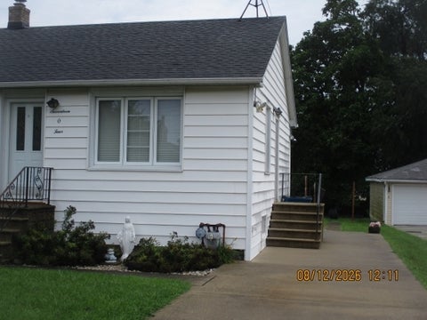 Tiny photo for 1704 Cora Street, Crest Hill, IL 60403 (MLS # 12722556)
