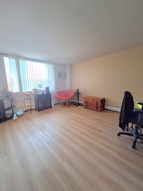 Tiny photo for 2211 S Stewart Avenue #4A, Lombard, IL 60148 (MLS # 12595401)