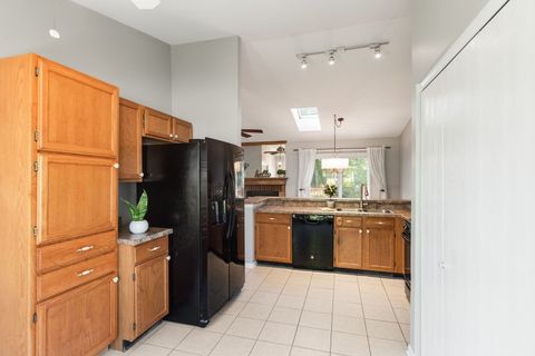 Tiny photo for 833 Dartmouth Drive, Island Lake, IL 60042 (MLS # 12474113)