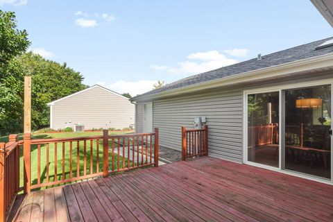 Tiny photo for 833 Dartmouth Drive, Island Lake, IL 60042 (MLS # 12474113)