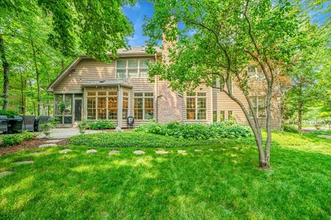 Tiny photo for 2602 Majestic Oaks Lane, St. Charles, IL 60174 (MLS # 12446072)