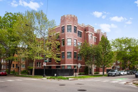 Photo of 2752 W Argyle Street #3, Chicago, IL 60625 (MLS # 12605287)
