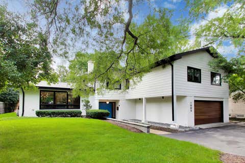 Photo of 1005 FORESTWAY Drive, Glencoe, IL 60022 (MLS # 12722980)