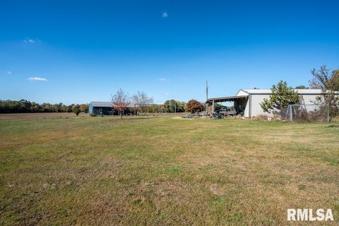 Tiny photo for 13261 CASEY Road, Marion, IL 62959 (MLS # QC4268911)