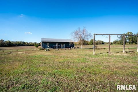 Tiny photo for 13261 CASEY Road, Marion, IL 62959 (MLS # QC4268911)