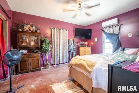 Tiny photo for 13261 CASEY Road, Marion, IL 62959 (MLS # QC4268911)