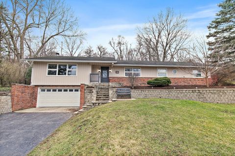 Tiny photo for 915 Willow Lane, Sleepy Hollow, IL 60118 (MLS # 12587564)