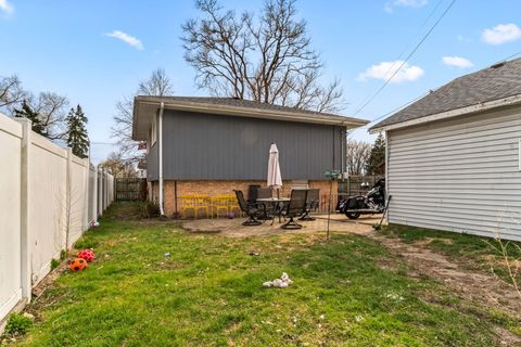 Tiny photo for 6140 W 99th Street, Oak Lawn, IL 60453 (MLS # 12617909)