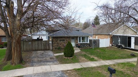Tiny photo for 6140 W 99th Street, Oak Lawn, IL 60453 (MLS # 12617909)