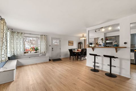 Tiny photo for 6140 W 99th Street, Oak Lawn, IL 60453 (MLS # 12617909)