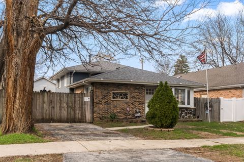 Tiny photo for 6140 W 99th Street, Oak Lawn, IL 60453 (MLS # 12617909)