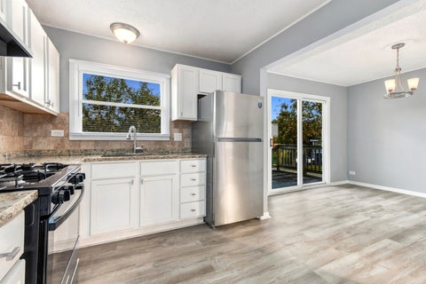 Tiny photo for 17909 Chartres Court, Hazel Crest, IL 60429 (MLS # 12788134)