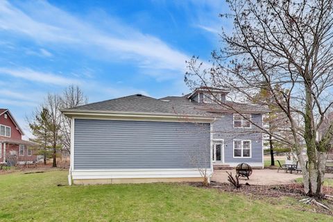 Tiny photo for 1082 Prairie Trail, Grayslake, IL 60030 (MLS # 12621616)