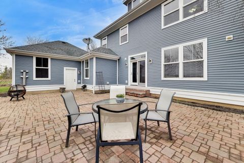 Tiny photo for 1082 Prairie Trail, Grayslake, IL 60030 (MLS # 12621616)