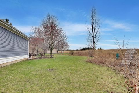 Tiny photo for 1082 Prairie Trail, Grayslake, IL 60030 (MLS # 12621616)