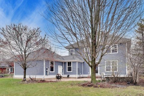 Tiny photo for 1082 Prairie Trail, Grayslake, IL 60030 (MLS # 12621616)